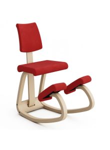 Sedia Ergonomica Variable Plus Varier - Rosso e Legno di Frassino